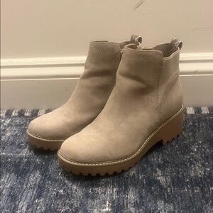 Universal Thread Taupe Ankle Booties